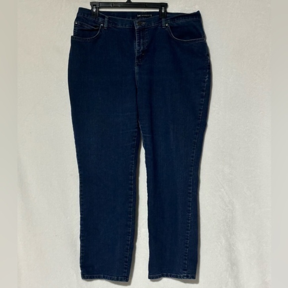 Lee woman’s jeans size 18W Relaxed Fit 1989-SKU#283